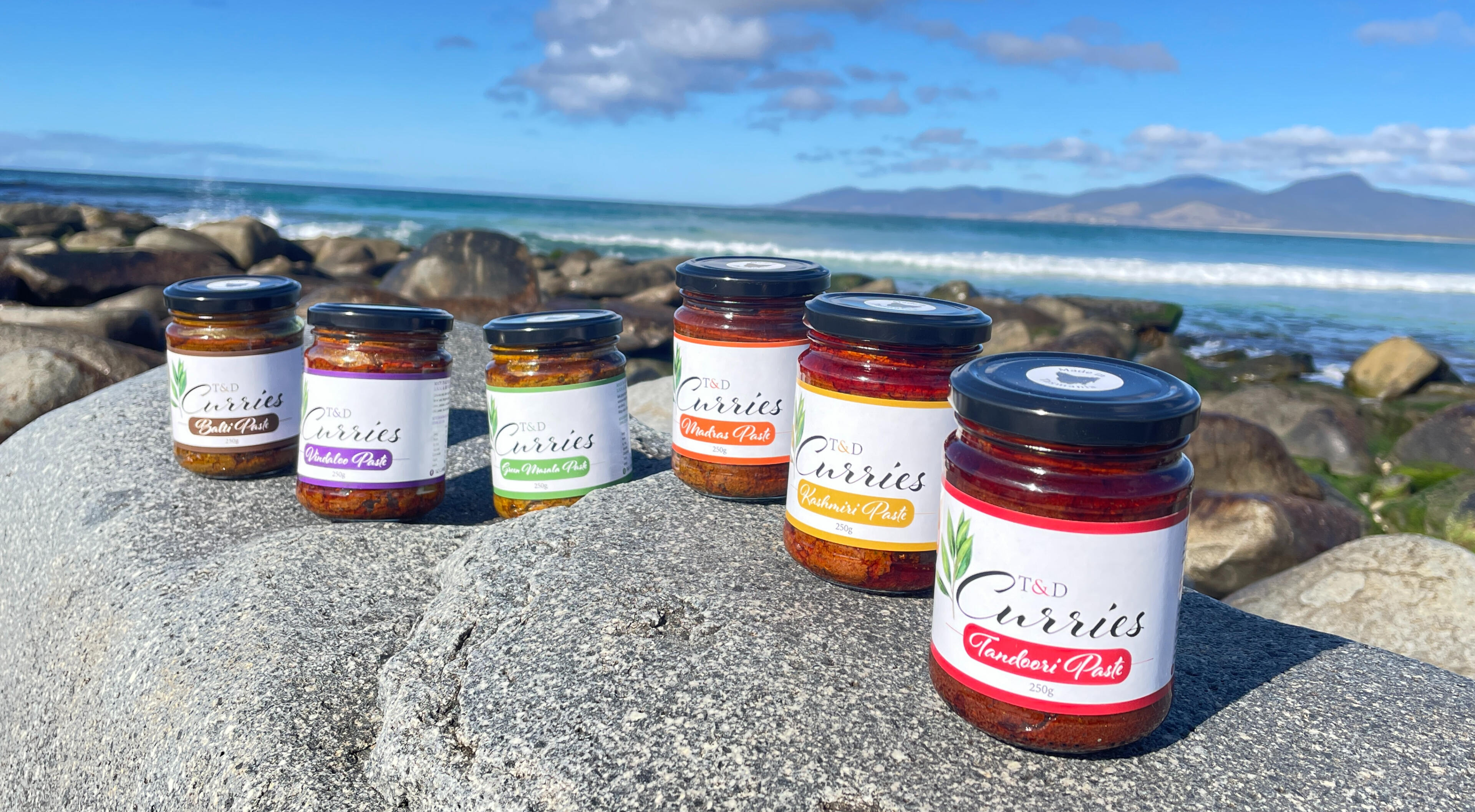 T & D Curries T & D Curries Pastes Powders and spice mixes